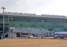 chuan bi tang gia giu xe tai san bay tan son nhat