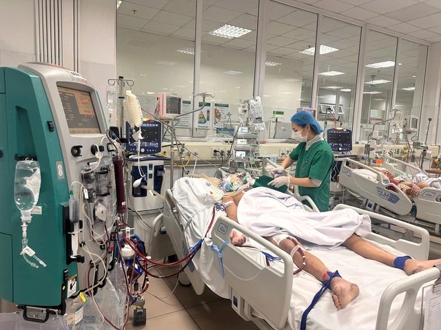 Bệnh nhân mắc cúm nguy kịch được chỉ định đặt ECMO.