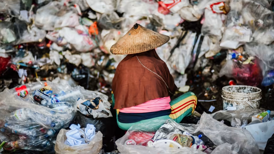 Các start-up tại ASEAN biến rác thải nhựa thành sản phẩm tiêu dùng