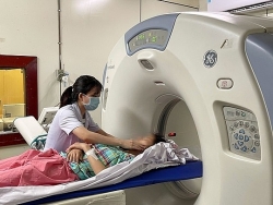 nhung thiet bi y te nao se mua sam tap trung cap quoc gia