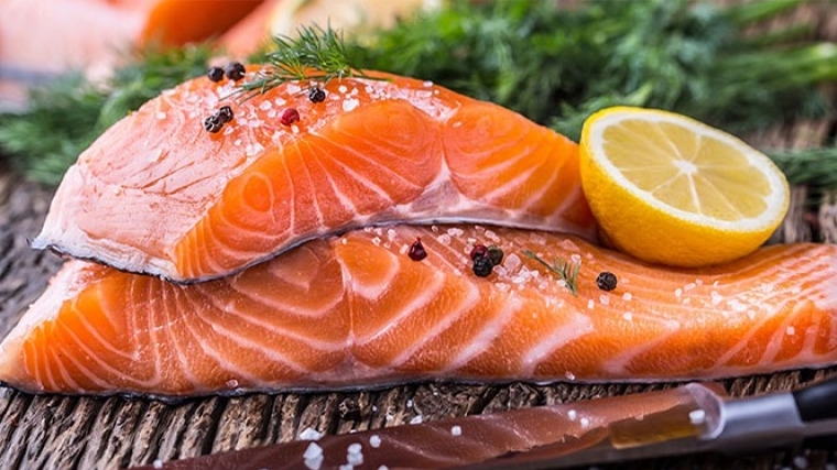 Những thực phẩm giúp làn da trắng sáng trong mùa hè