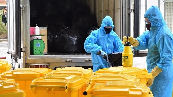 Bộ Y tế nhắc tăng cường quản lý nước thải, chất thải rắn y tế