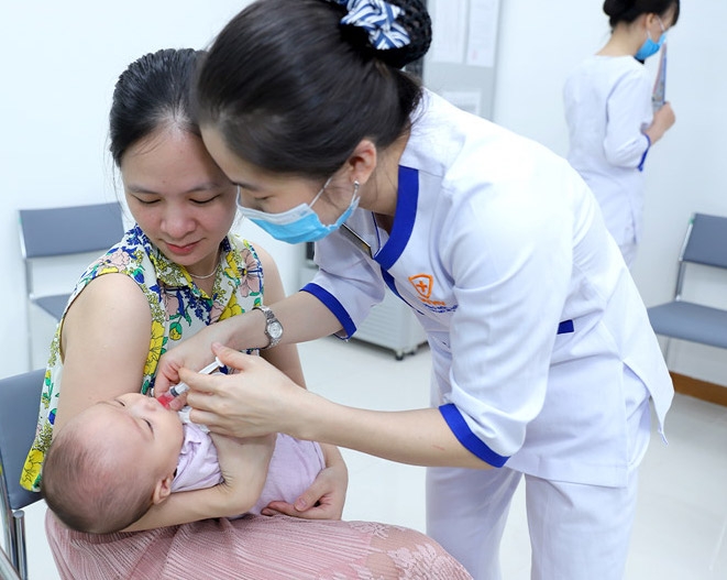 Trẻ cần được chủng ngừa vắc xin Rotavirus sớm ngay từ 6 tuần tuổi 