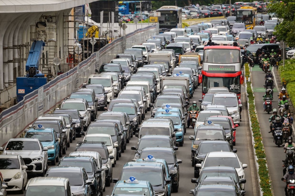 Người dânkẹt ở Jakarta mất 214 giờ tham gia giao thông trong giờ cao điểm vào năm ngoái (Ảnh: AFP)