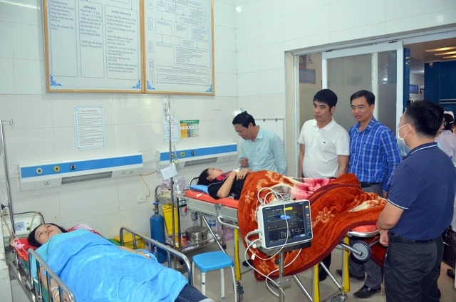 Một số bệnh nhân đang điều trị tại Bệnh viện Đa khoa Bảo Sơn, chiều 28/5. Ảnh: T.C