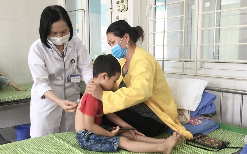 Sở Y tế Hà Nội yêu cầu các cơ sở khám chữa bệnh chuẩn bị đầy đủ nguồn lực để khám và điều trị cho bệnh nhân mắc bệnh truyền nhiễm