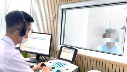 Thường xuyên tắm muộn, thanh niên bị điếc đột ngột