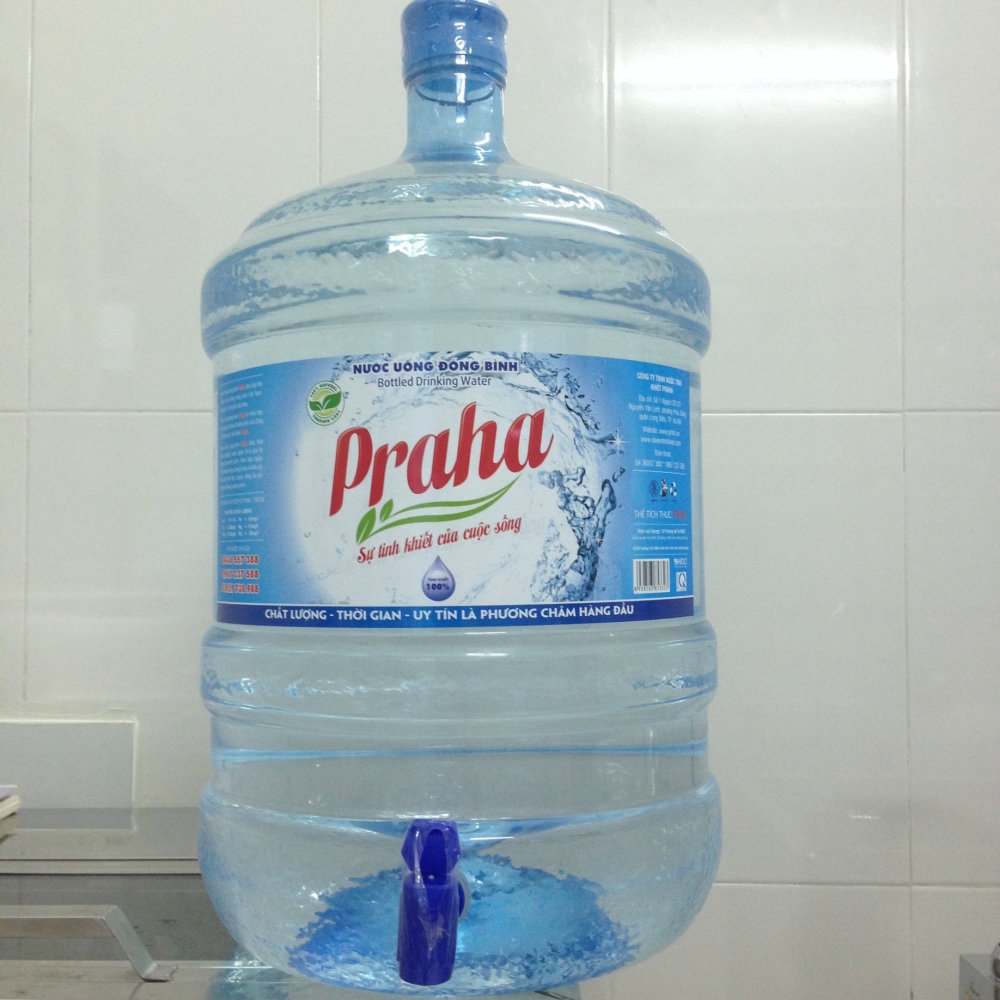 Nước uống tinh khiết Praha 