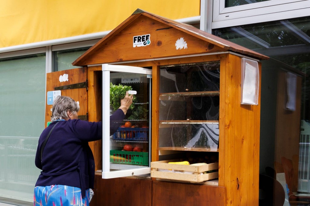 Những chiếc tủ lạnh thực phẩm miễn phí ở Thuỵ Sĩ