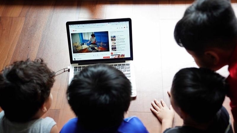 Tăng cường bảo vệ trẻ em trên môi trường mạng