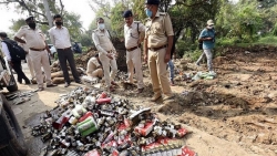 Ấn Độ: Ngộ độc rượu khiến 2 người tử vong, 2 người mất thị lực