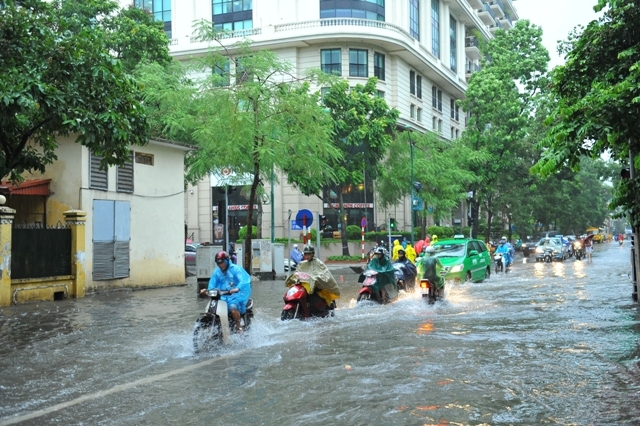 Chuẩn bị sẵn thuốc, vật tư, đội y tế cơ động đảm bảo khám chữa bệnh, cấp cứu trong bão số 3