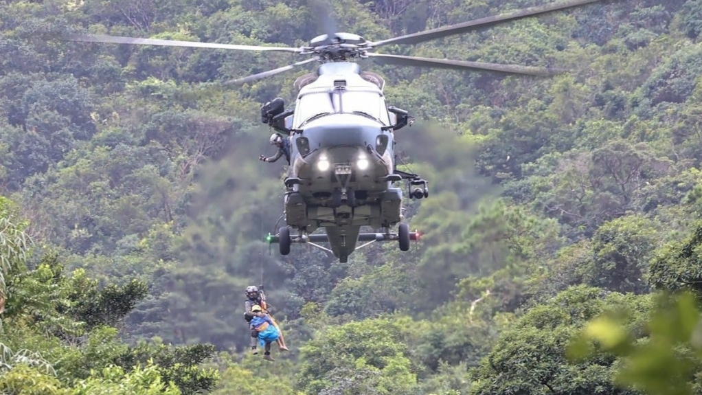 Sống sót trong rừng hơn 1 tuần nhờ ăn lá cây, uống nước suối