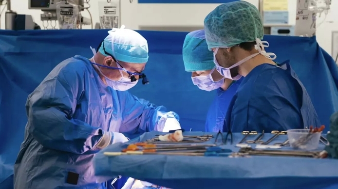 Bệnh nhi 2 tuổi được cấy ghép cùng lúc 4 cơ quan nội tạng