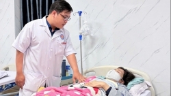 Điều tra vụ nghi ngộ độc bánh mì tại Quảng Ngãi