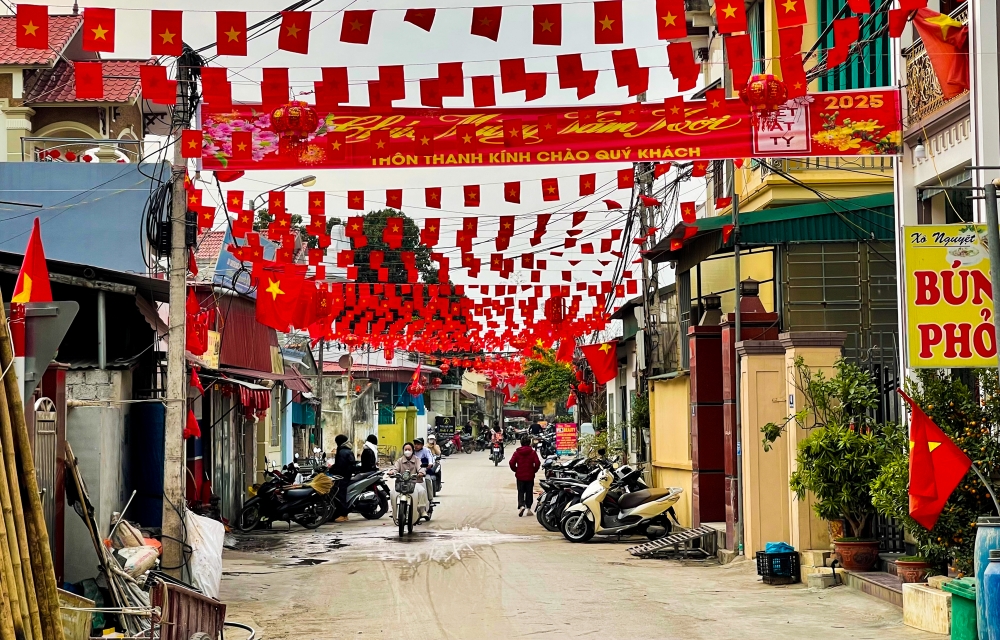 Nhịp sống người dân vùng biển Thanh Hóa chiều 30 Tết