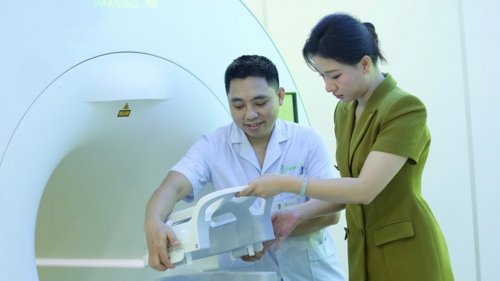 Hệ thống y tế Hợp Lực sử dụng máy cộng hưởng từ tích hợp AI phát hiện sớm nhiều bệnh