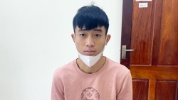 Nghệ An: Bắt đối tượng “chôm” lắc tay vàng của bạn trong quán karaoke