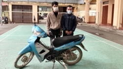 Thanh Hóa: Bắt hai “con nghiện” chiếm đoạt xe máy của người dân đi làm đồng