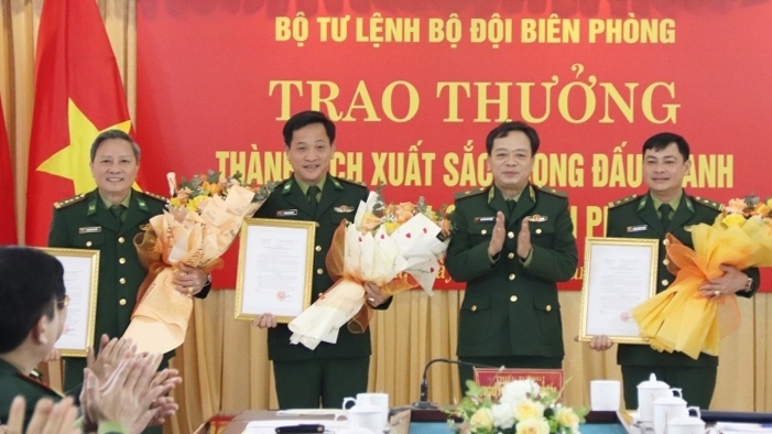 Thanh Hoá: Khen thưởng thành tích đấu tranh chống tội phạm ma túy