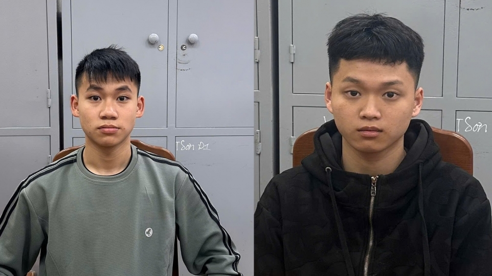 Thanh Hoá: Mâu thuẫn cá nhân, 2 thanh niên chém người giữa phố