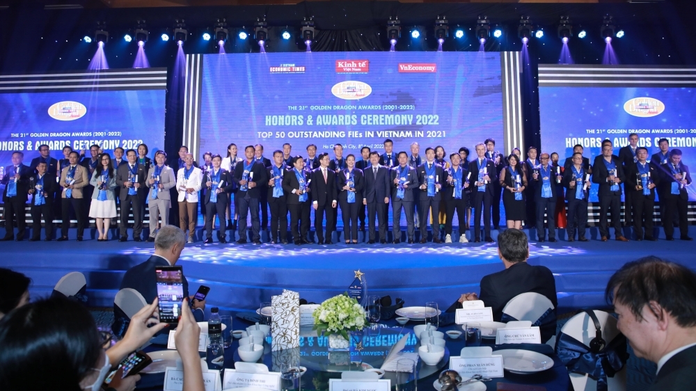 Toyota Việt Nam vinh dự nhận Giải thưởng Rồng Vàng lần thứ 21