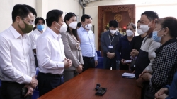 Lãnh đạo TP Hà Nội thăm, động viên gia đình nạn nhân trong vụ cháy tại phường Kim Liên