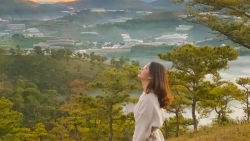 nguoi tre lam du lich bat nhip tro lai voi cong viec