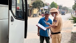 Thanh Hoá: CSGT tăng cường xử lý vi phạm giao thông trong ngày đầu nghỉ lễ