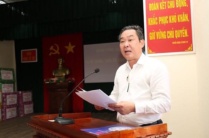 Phó Chủ tịch Thường trực UBND TP Lê Hồng Sơn phát biểu tại buổi làm việc với xã đảo Song Tử Tây