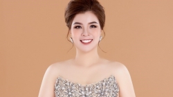 a hau huynh thi thanh nga khoe ve ngot ngao sau dang quang