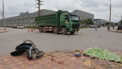 Bắc Giang: Vạ chạm giữa ô tô và xe máy khiến một người tử vong tại KCN Quang Châu