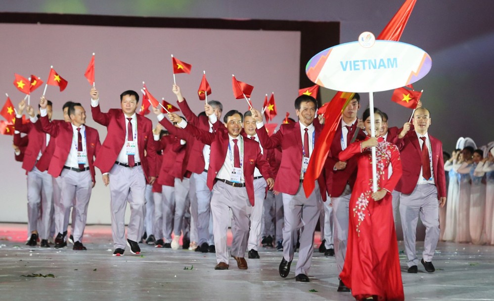 Đoàn thể thao Việt Nam xuất hiện tại Lễ khai mạc SEA Games 31.
