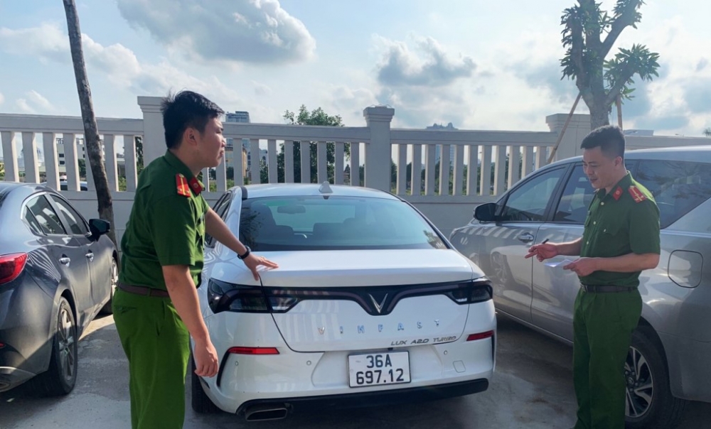 Thanh Hóa: Khởi tố, bắt tạm giam cặp vợ chồng chuyên lừa đảo bằng thủ đoạn mua bán xe ô tô Thanh Hóa: Khởi tố, bắt tạm giam cặp vợ chồng chuyên lừa đảo bằng thủ đoạn mua bán xe ô tô