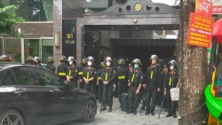 Thanh Hóa: Hàng chục cảnh sát phong tỏa, khám xét nhà của trùm giang hồ của Tuấn 