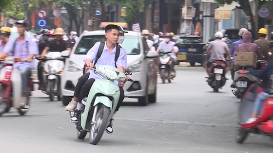 Thanh Hóa: Tăng cường kiểm tra, xử lý học sinh, thanh thiếu niên vi phạm an toàn giao thông