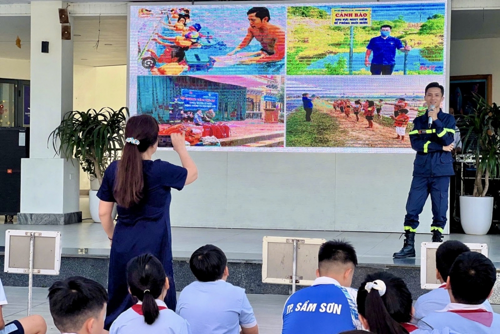 Thanh Hoá: Tuyên truyền và hướng dẫn kỹ năng chống nuối nước cho học sinh