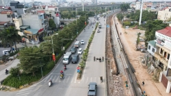 ha noi day nhanh tien do mo rong duong au co nghi tam