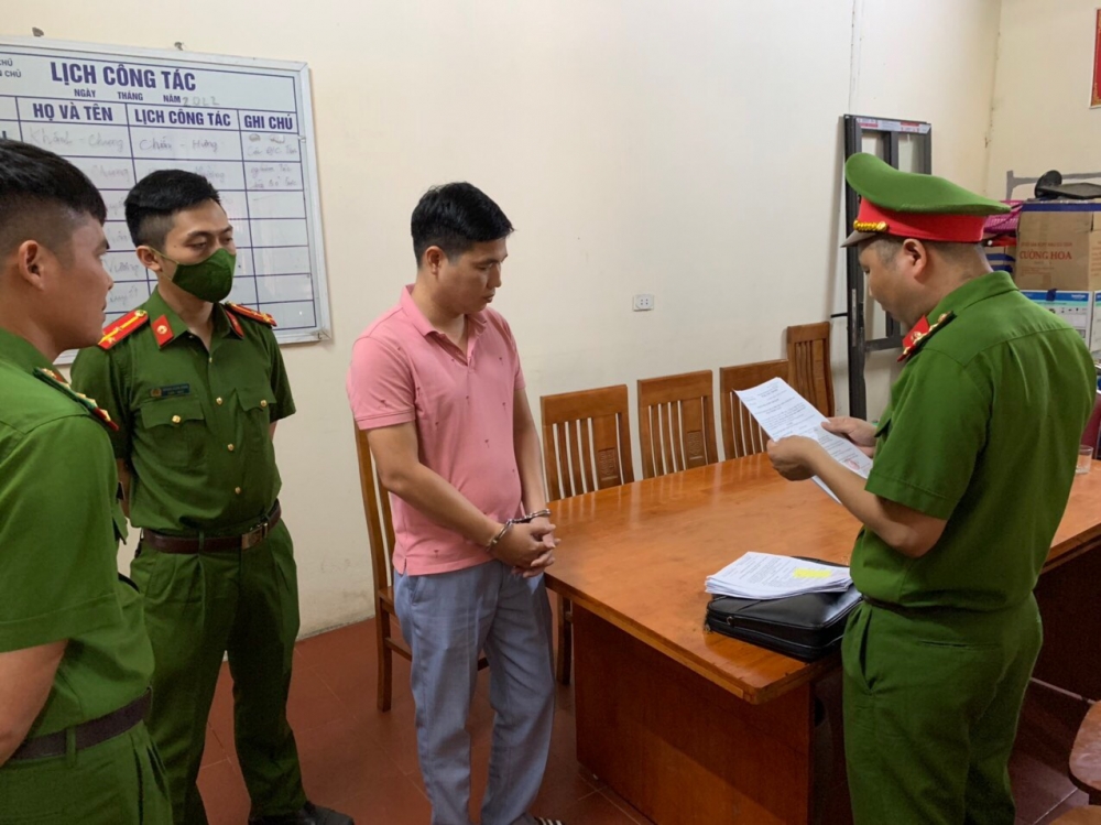Bắc Giang: Bắt tạm giam cán bộ địa chính xã chiếm đoạt tài sản công