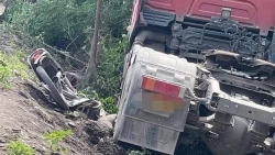 Bắc Giang: Xe máy va chạm với đầu kéo làm 1 người tử vong