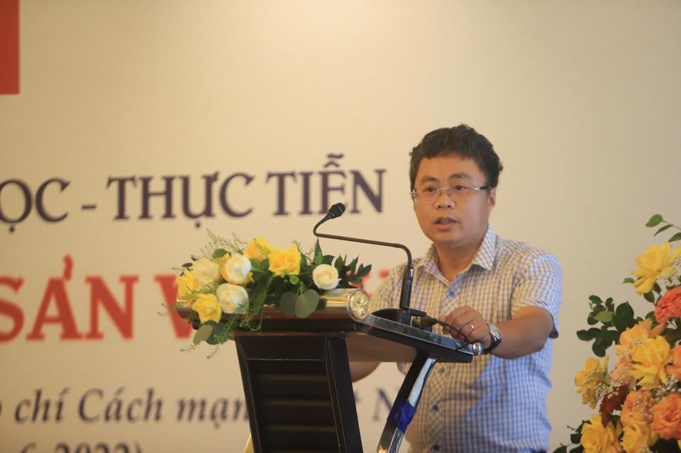 Phó Tổng Biên tập Báo Văn hoá Phan Thanh Nam phát biểu tại hội thảo