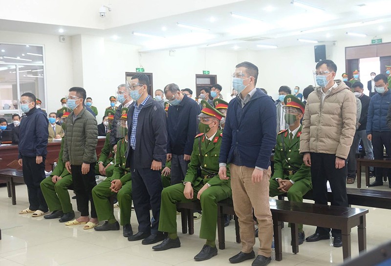 Các bị cáo và người có nghĩa vụ liên quan trong vụ án cao tốc Đà Nẵng – Quảng Ngãi tại phiên xử sơ thẩm