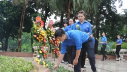 tuoi tre quan hai ba trung bao cong dang bac chao mung dai hoi doan