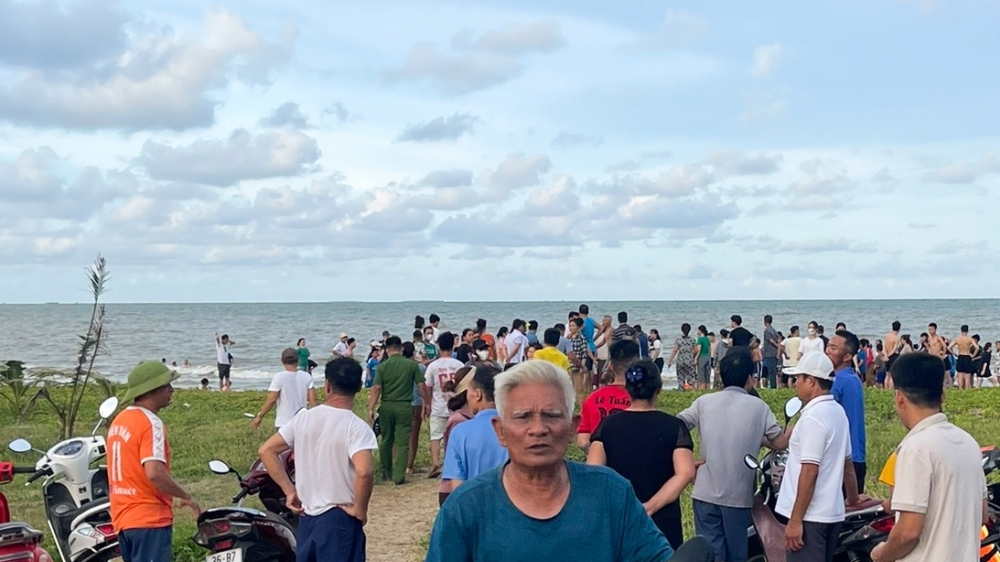 Thanh Hoá: Huy động lực lượng tìm kiếm 2 nạn nhân đuối nước