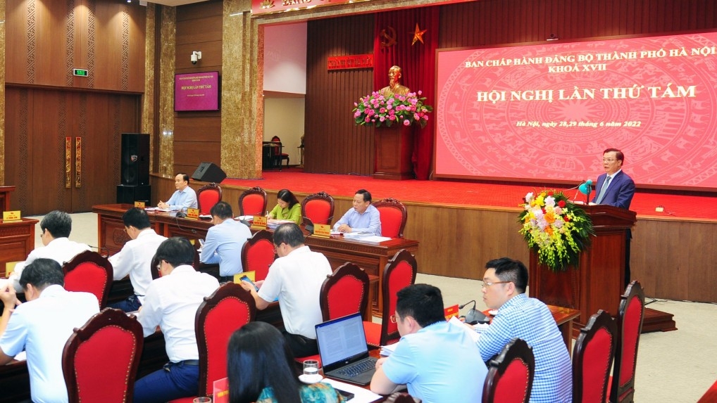 Ban hành Nghị quyết Hội nghị lần thứ 8, Ban Chấp hành Đảng bộ thành phố Hà Nội khóa XVII