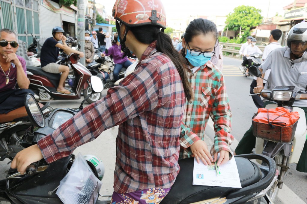 Những giấy tờ quan trọng liên tục được phụ huynh nhắc nhở các em giữ gìn