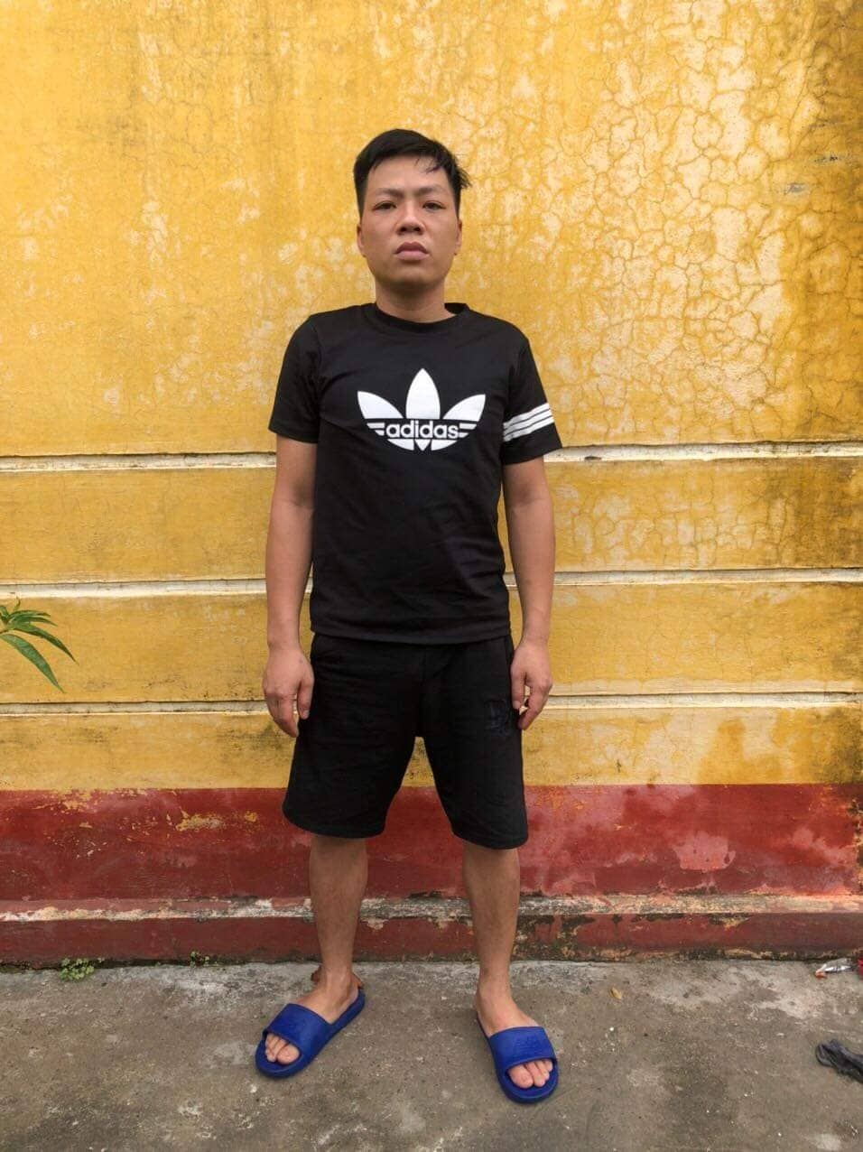 Bắc Giang: Bắt đối tượng tự xưng công an, khống chế người đi đường để cướp Iphone