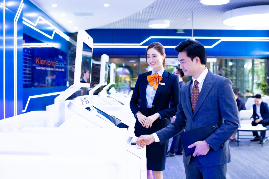 Hệ thống máy STM  hiện đại tại KienlongBank