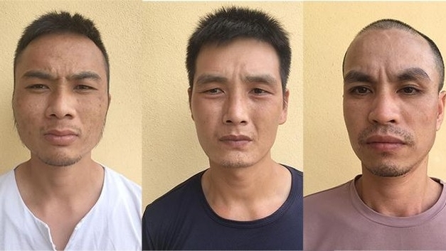 Hà Nội: Va chạm giao thông, vợ gọi chồng cùng bạn mang tuýp sắt đến cướp xe máy