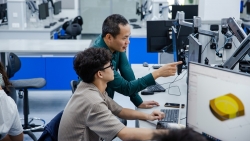 Nghiên cứu ở bậc đại học càng sớm càng tốt, vì sao và như thế nào?